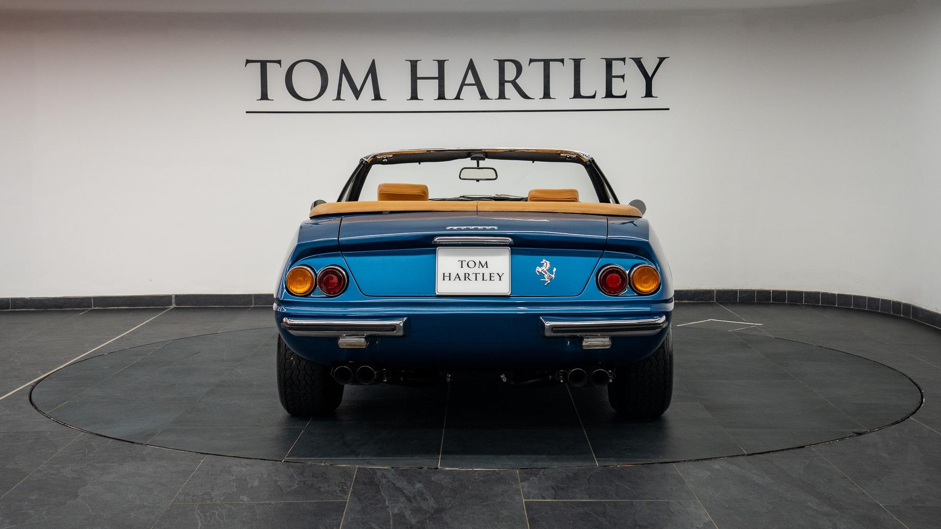 Ferrari 365 GTB/4 Daytona Photo c0b11fa6-5d2d-47c6-ab20-6de883918178.jpg