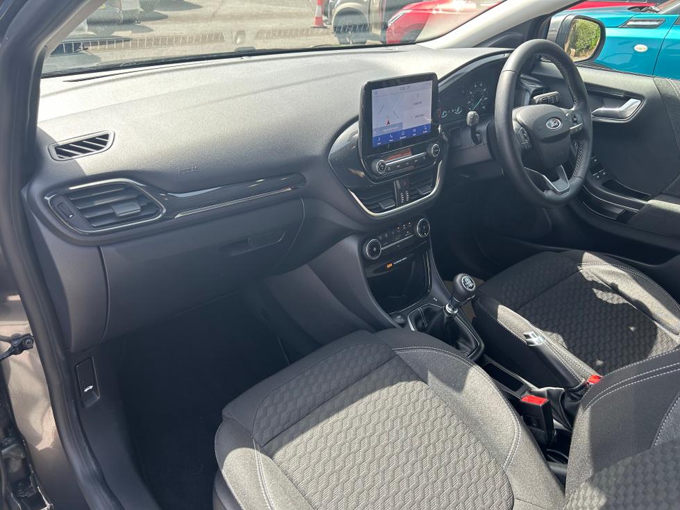Ford Puma Photo c0cb87b6-2da4-4685-a405-b77d2e5d387e.jpeg