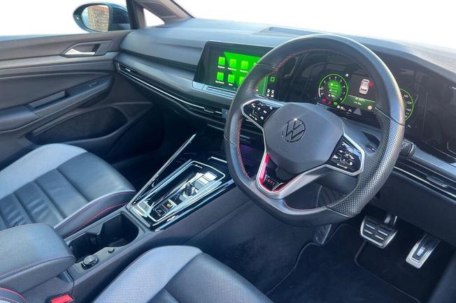 Volkswagen Golf Photo 8