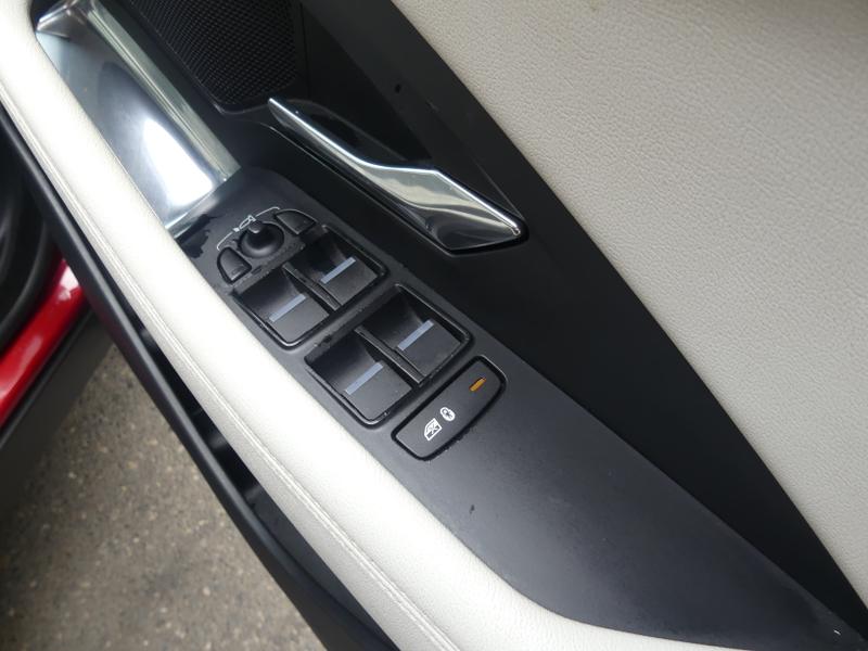 Jaguar E-PACE Photo c0dd4ed9-2ace-404d-b4d2-4af3f323a14c.jpg