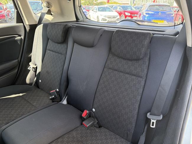 Honda Jazz Photo c0e232db-b872-4e15-8dc3-869a6a4e07dd.jpg