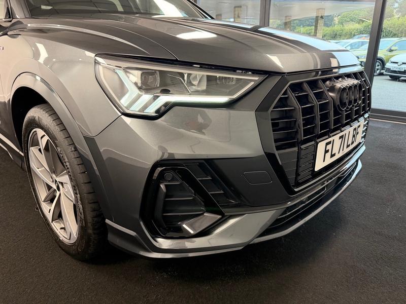 Audi Q3 Photo c0e8e2fb-5b10-4a04-a7f6-fbd9daa7d485.jpg