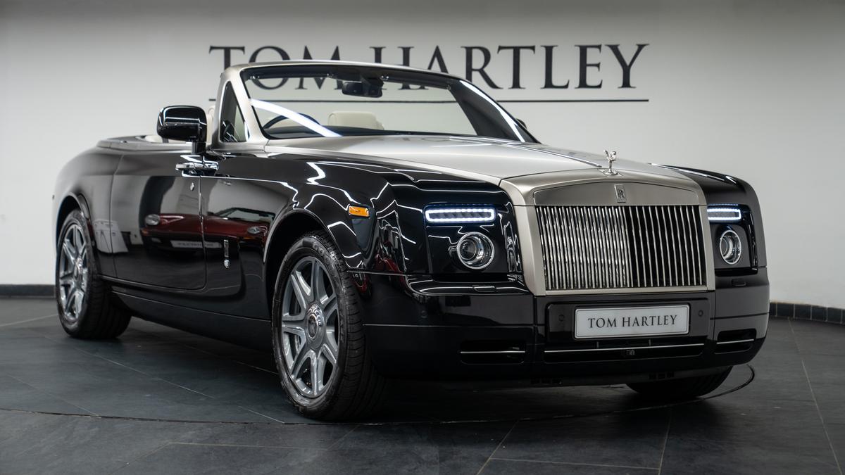 Used 2011 Rolls-Royce Phantom Drophead Diamond Black Metallic at Tom Hartley