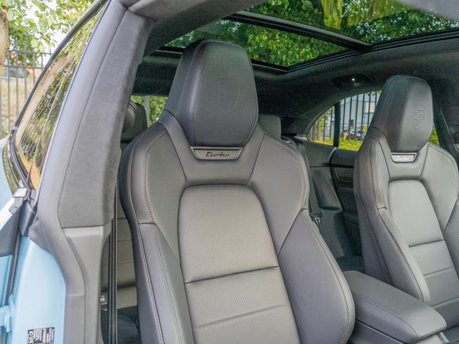 PORSCHE Macan Photo 10