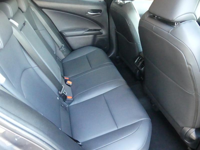Lexus UX Photo c11d4010-6861-4f0c-9721-8f2fb97710d3.jpg
