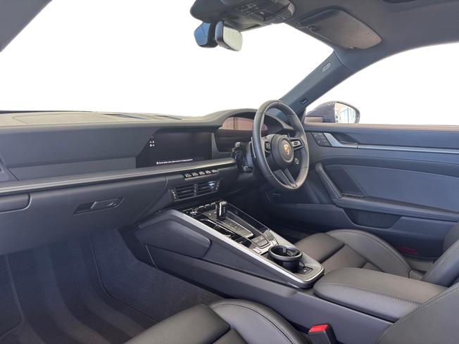 PORSCHE 911 Photo 13