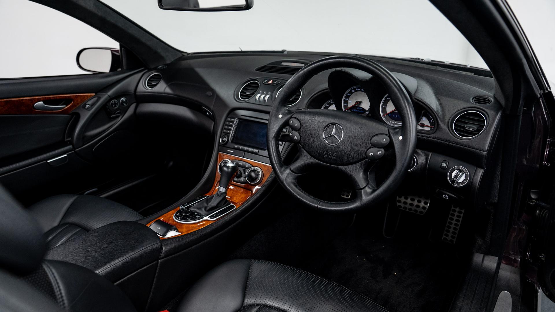 Mercedes-Benz SL65 Photo c12622d1-9aac-4f9d-8404-959e1f111c24.jpg