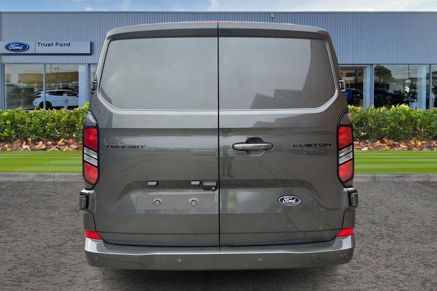 Ford TRANSIT CUSTOM Photo c12b8fbc-d613-4d5d-892d-8eee223fd9e9.jpg