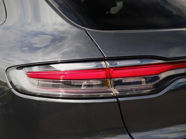 PORSCHE Macan Photo 10