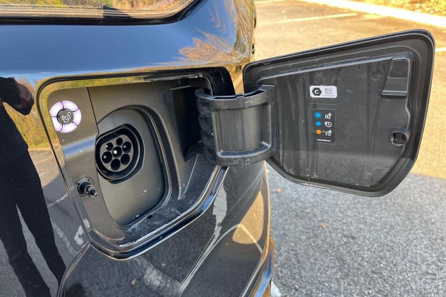 Used Ford TRANSIT CUSTOM PREDATORPHEV01 17