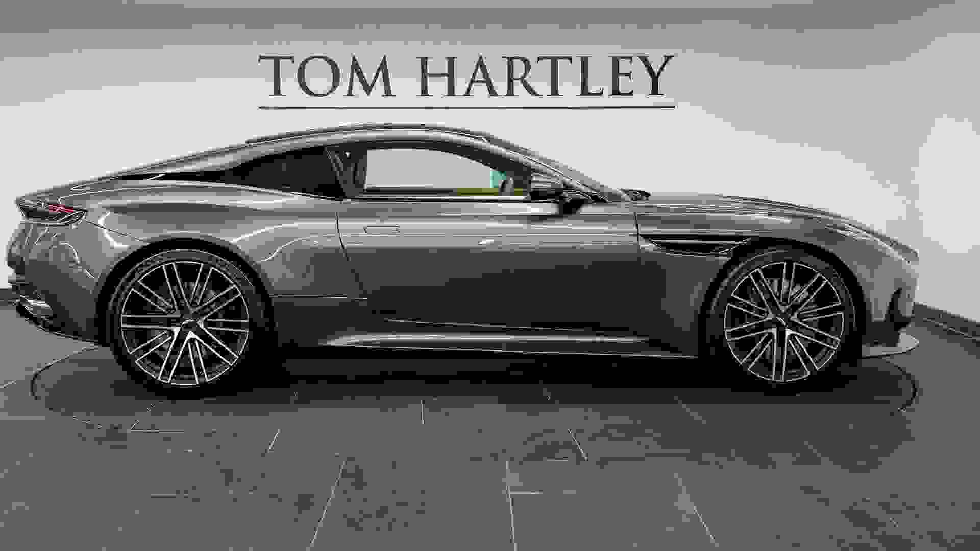 Aston Martin DB12 Photo c144fdfa-9039-4e87-840d-b650d826f9d0.jpg