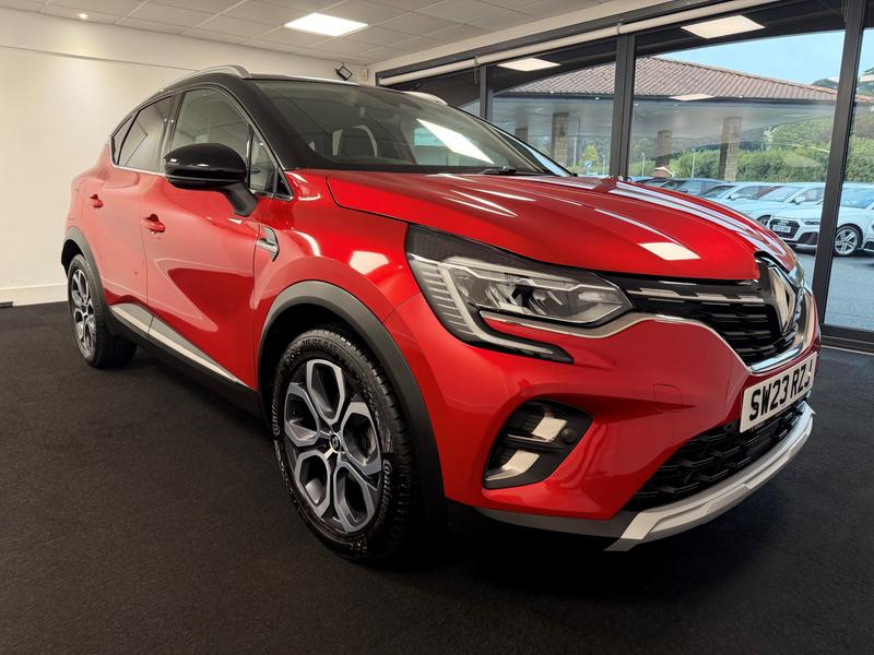 Renault Captur Photo c1467149-0f40-4fef-a3cd-859ef4289f77.jpg