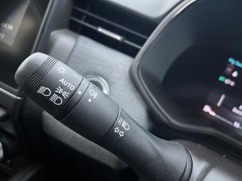 Renault CLIO Photo c1499086-27d3-43ce-8905-6e2c316d1031.jpeg