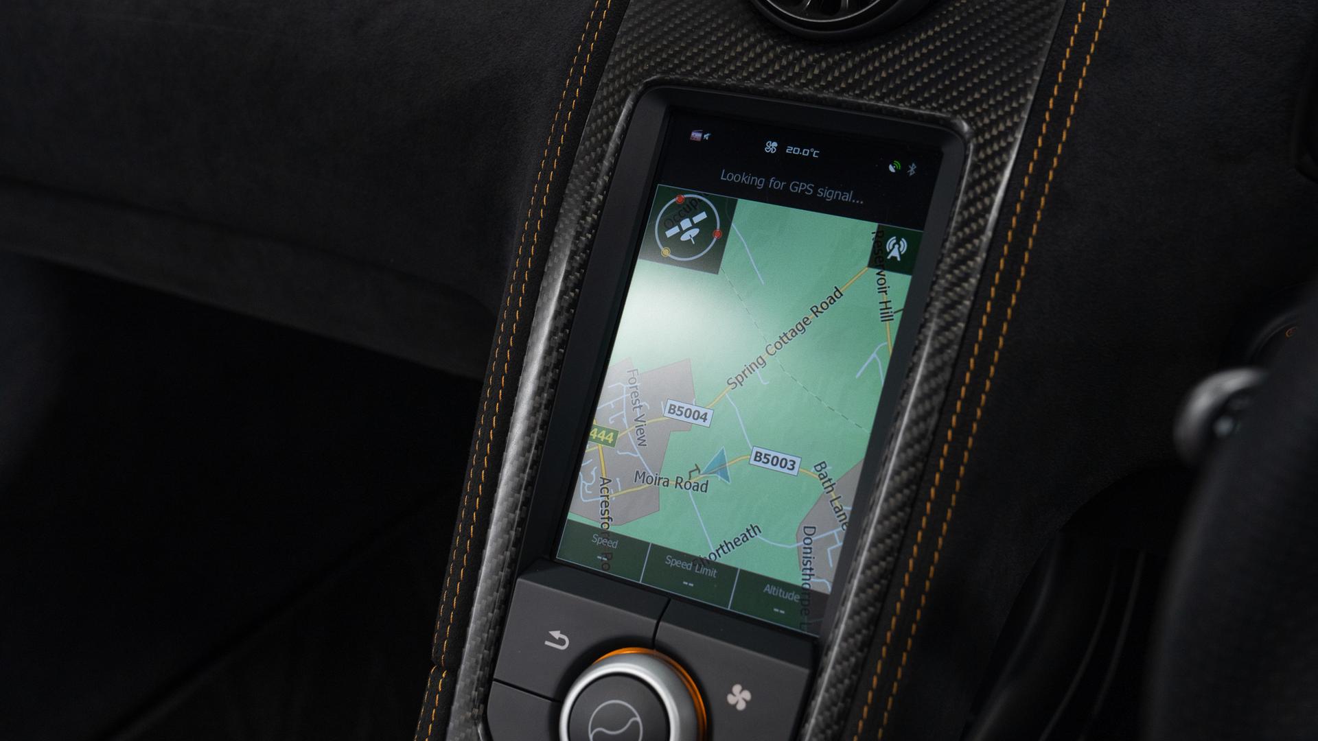 McLaren 675 LT Photo c16079ba-e740-46cb-8806-575dca6a9408.jpg