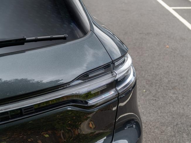 PORSCHE Macan Photo 41