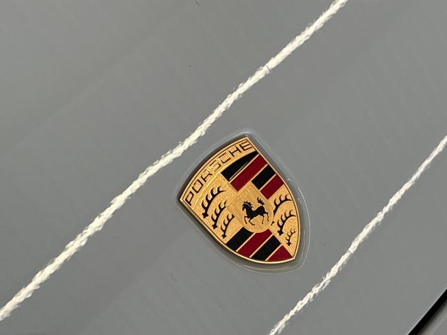 PORSCHE 911 Photo 36