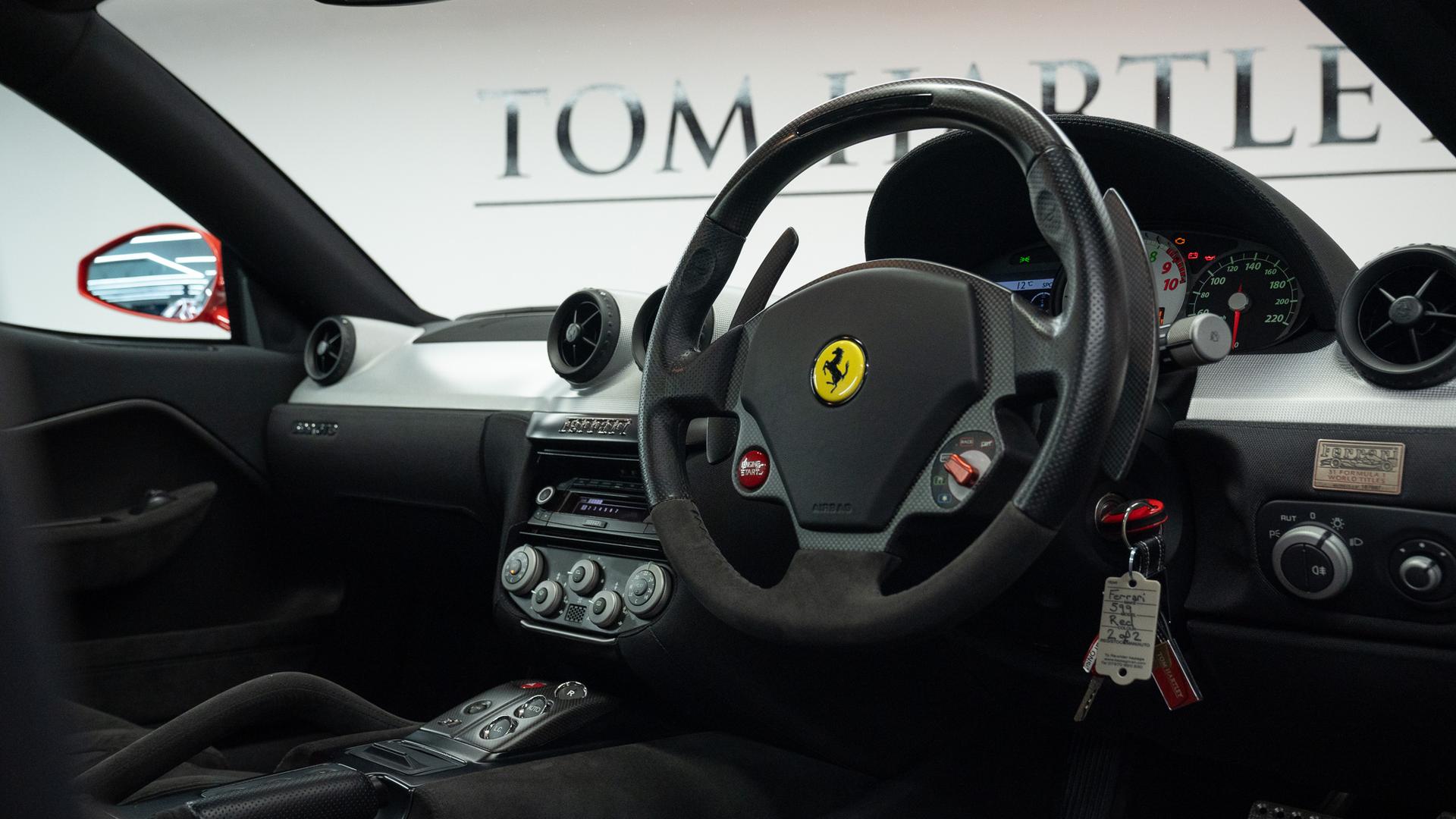 Ferrari 599 GTB Photo c176a6d9-7b64-4068-9faa-5ef21caf4e1c.jpg