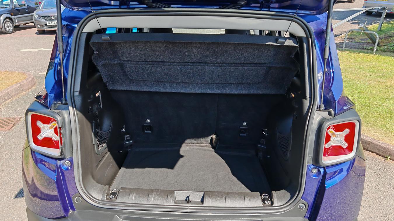 Used Jeep Renegade OU66RZE 16