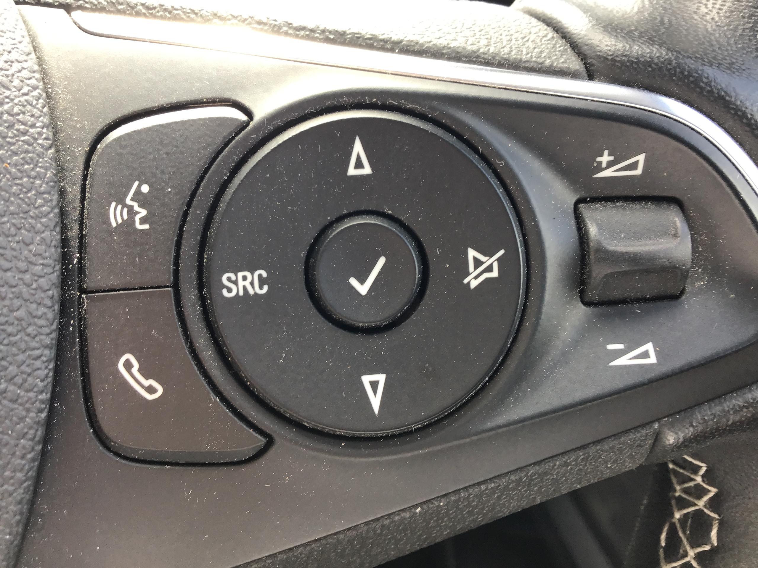 Vauxhall Crossland Photo 23