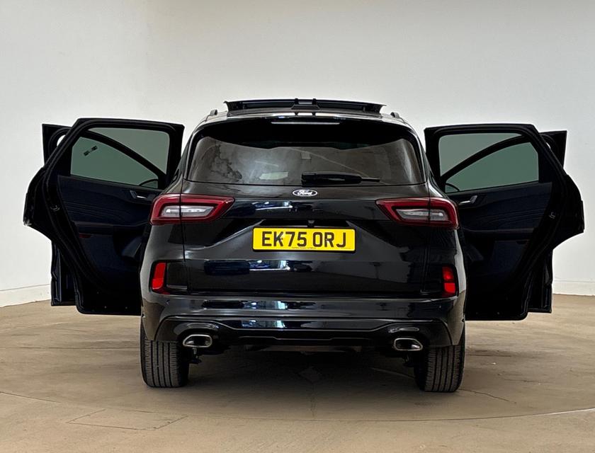 Ford Kuga Photo c19dda9d-7fd0-43e0-b624-7a2e46a9d5f7.jpg