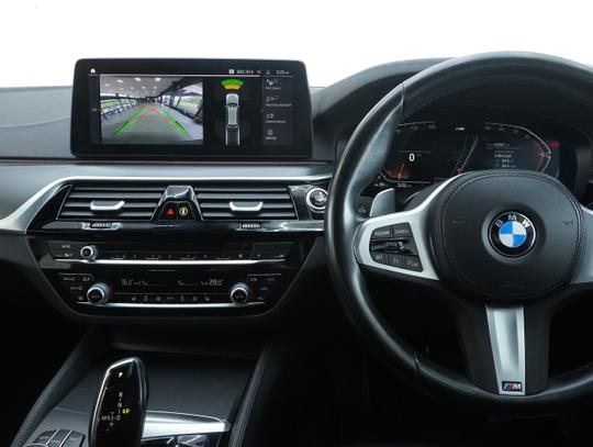 BMW 5 Series Photo c1bedae9-e5c4-46b6-8229-d188b2179545.jpg