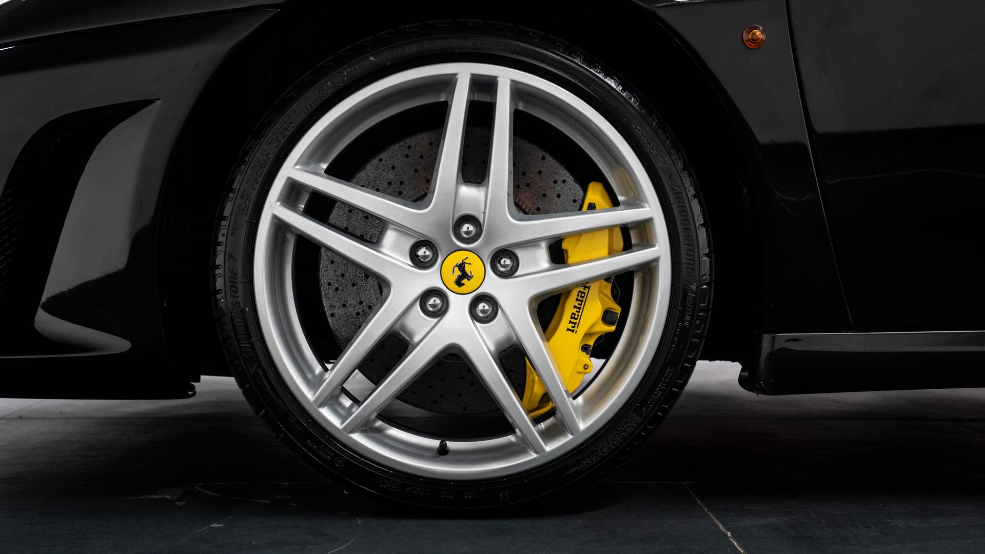Ferrari F430 Photo c1cccdde-a3b9-4f4c-8e55-699b93342014.jpg