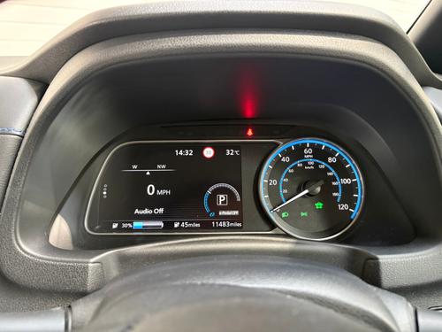 Nissan Leaf Photo c1d18099-08ad-464f-ad10-6f7b07ebf114.jpeg