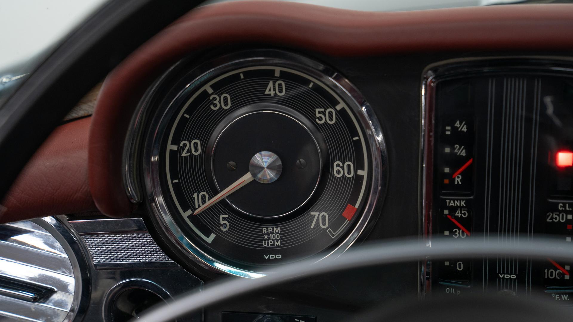 Mercedes-Benz 280 SL Photo c1d2d8af-a972-42b8-b5d9-e7f88c1a38a9.jpg