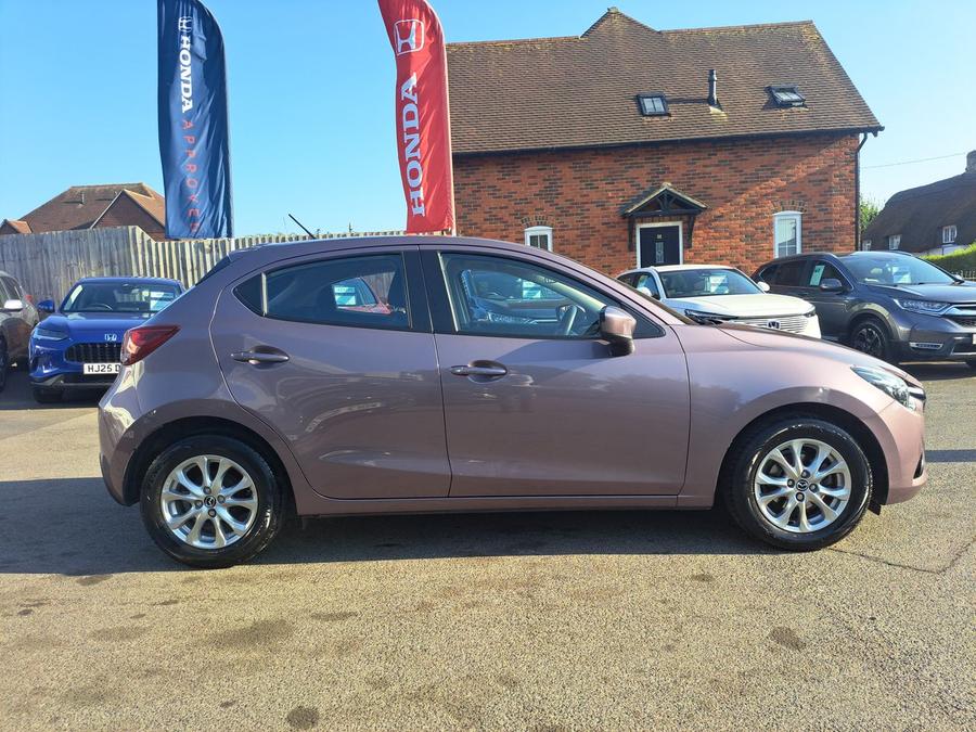 Mazda Mazda2 Photo c1d6d59c-614f-4f4b-a827-c6b53cabd6f9.jpg