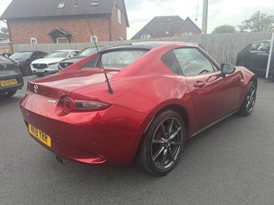 Mazda MX-5 RF Photo 2