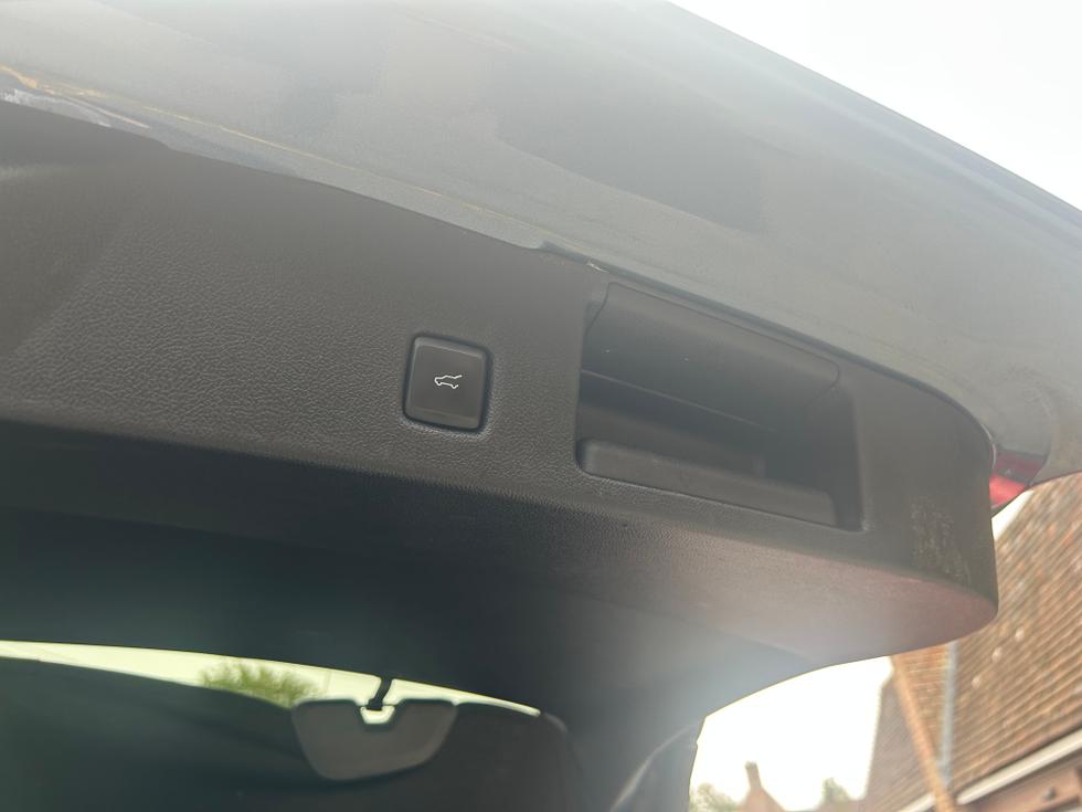 Ford Kuga Photo c1e14759-ba87-471c-965e-7f88a67af5ae.jpeg