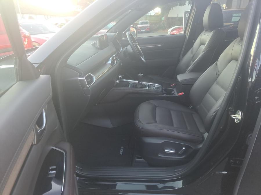 Mazda CX-5 Photo c1e9ecd1-ed0c-4bf3-87c5-74bb1de8634c.jpg