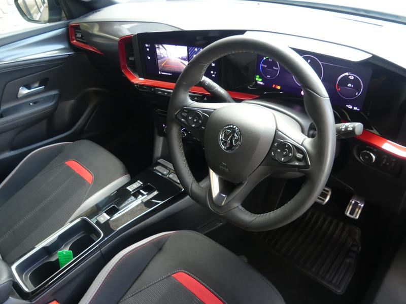Vauxhall Mokka Electric Photo c1fbfee6-f864-4220-90a7-9e37eff7b1ad.jpg