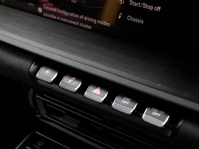 PORSCHE 911 Photo 37