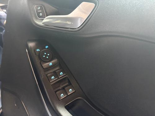 Ford Fiesta Photo c213839f-40fc-4cd3-b279-5522849e6013.JPG