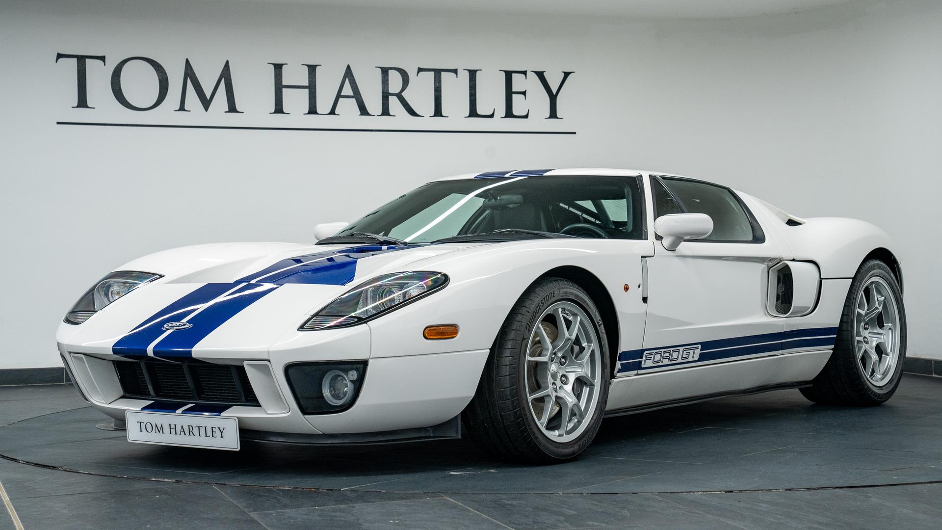Ford GT Photo c2197bb3-cc06-4ac2-b294-245876ee91d7.jpg