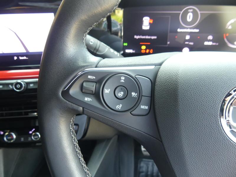 Vauxhall Mokka Photo c255a23e-a631-4854-a6f1-9caee38d6e8d.jpg