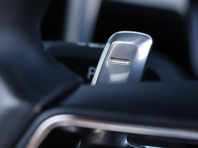 PORSCHE Macan Photo 23