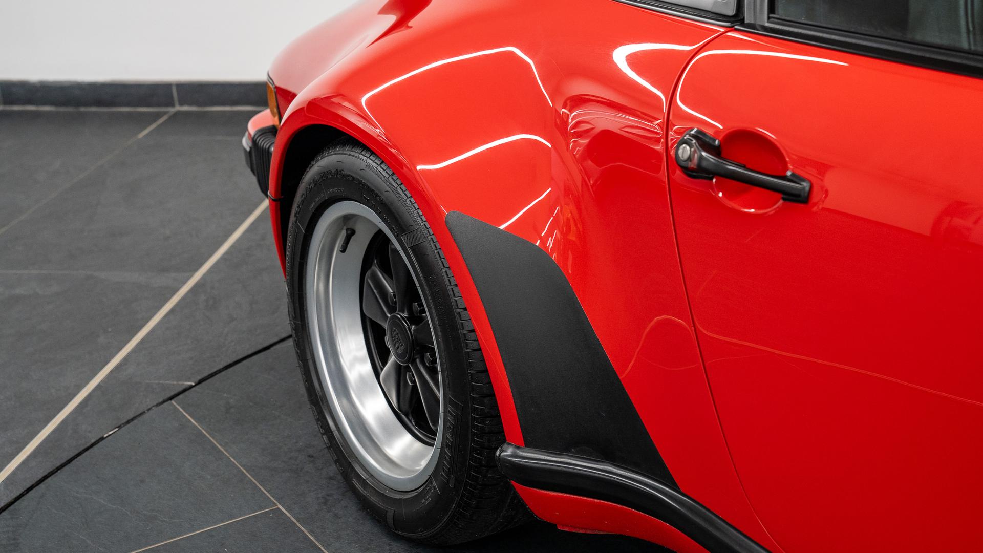 Porsche 911 Photo c2771960-0849-4ccc-9ebd-9ded8bd68a45.jpg