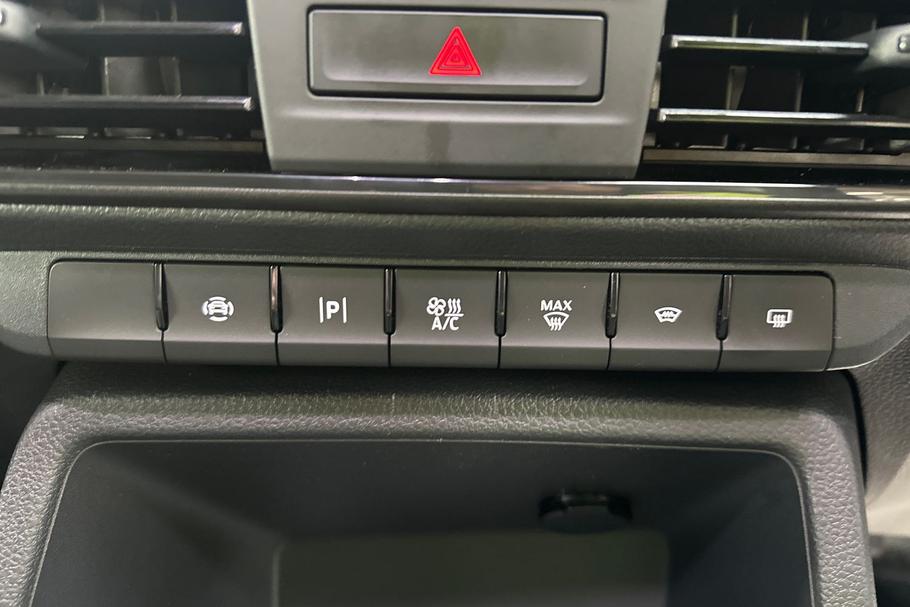 Used Ford TRANSIT CONNECT CONNECTTREN02 25