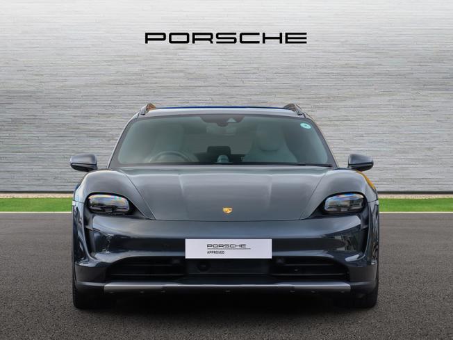 Porsche TAYCAN Photo 6