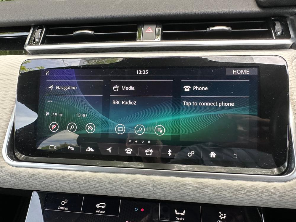 Used Land Rover Range Rover Velar SY70JUV 36