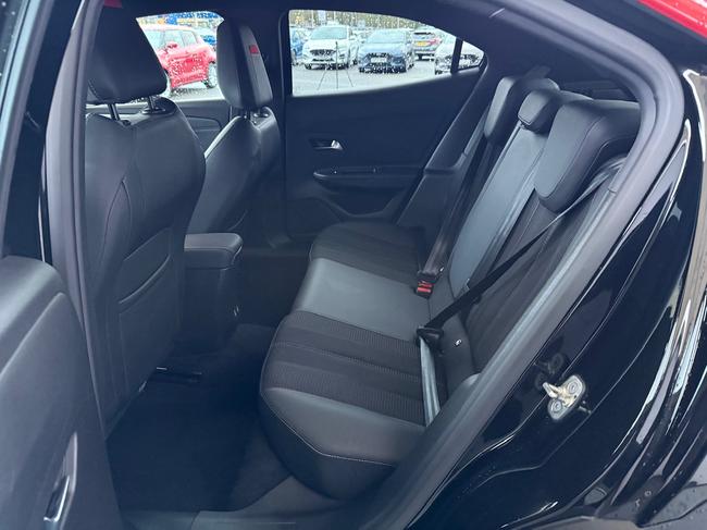 Vauxhall Mokka Photo c289276d-35ac-472e-84d7-838a5d4d0f69.jpeg