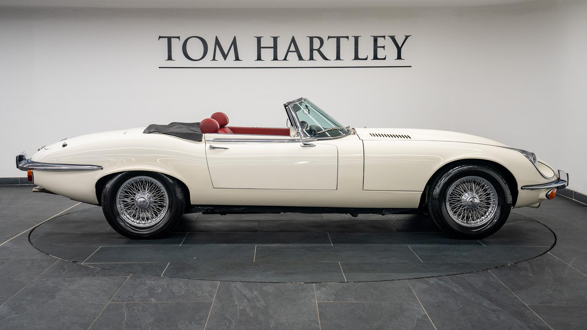 Jaguar E-Type Photo c28a6317-9960-4391-a310-6312663fdc35.jpg