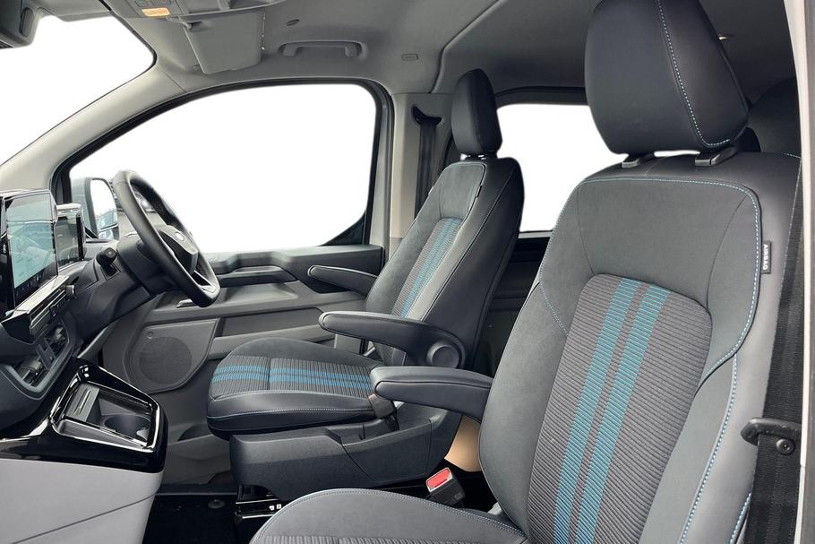 Used Ford TRANSIT CUSTOM L1DCIVPHEV03 10