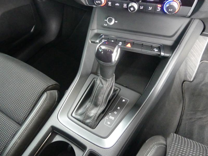 Audi Q3 Photo c2a2af56-bad9-4b63-a54d-f2690226f74d.jpg