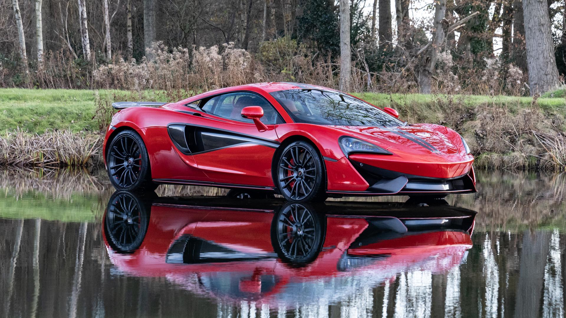 McLaren 570S Photo c2a37a2a-5437-42e9-aeb0-7fffddf36b90.jpg