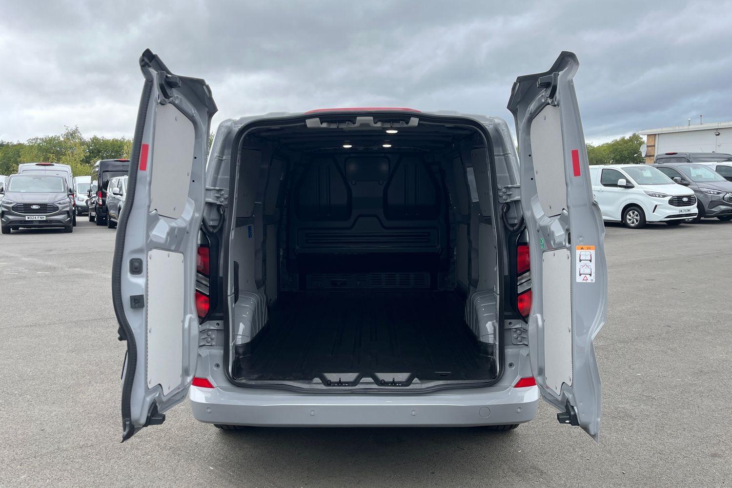 Ford TRANSIT CUSTOM Photo 7