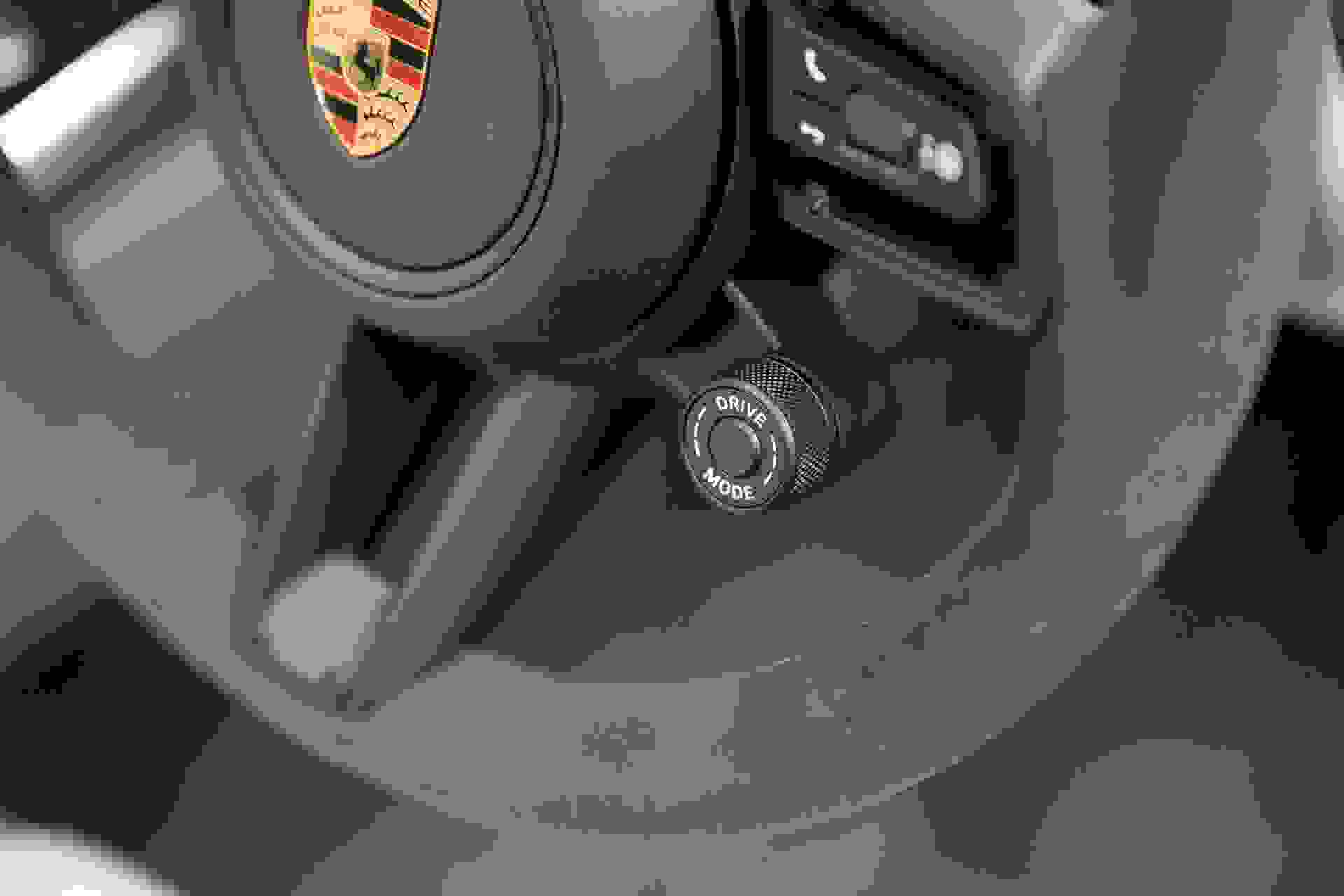 Porsche 911 TURBO S PDK Photo c2a99512-0e25-4be2-be5d-11b1ed4c0eea.jpg