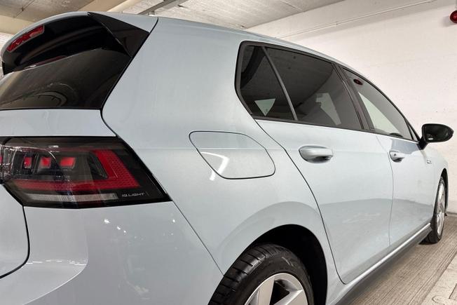 VOLKSWAGEN Golf Photo 38